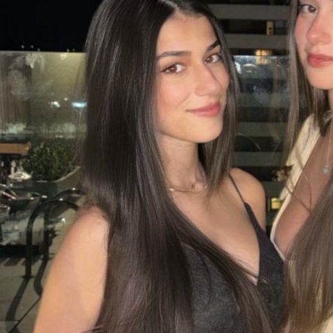 Aluna Vivendo de Site